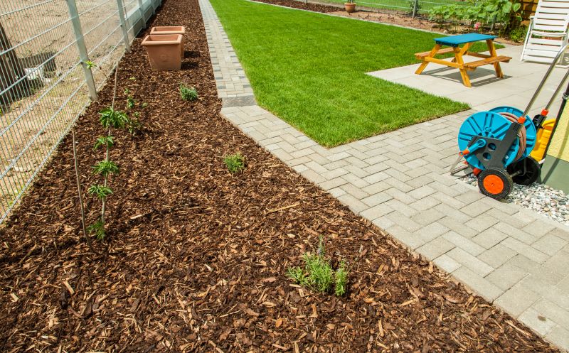 Pine Mulch Installation