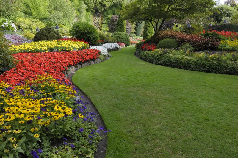 Shredded Mulch Installation