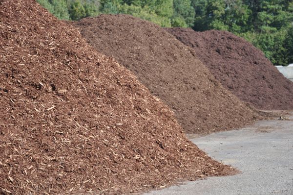 Brown Mulch Delivery in Eau Claire